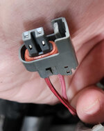 fuel injector connector side.jpg