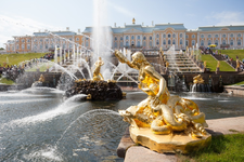 peterhof-park-001.webp