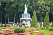 peterhof-park-002.webp